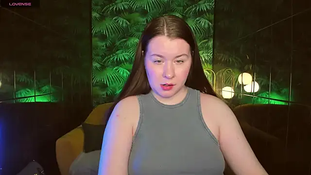 Snapshot of ShedarBrooks chatting on December 24, 5:38 am ShedarBrooks online show from December 24, 5:38 am