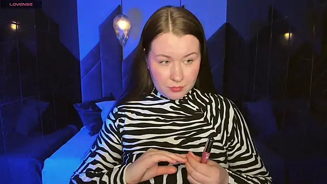 Snapshot of ShedarBrooks chatting on February 7, 8:33 am ShedarBrooks online show from February 7, 8:33 am