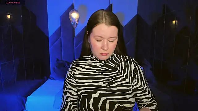 Snapshot of ShedarBrooks chatting on February 7, 11:45 am ShedarBrooks online show from February 7, 11:45 am