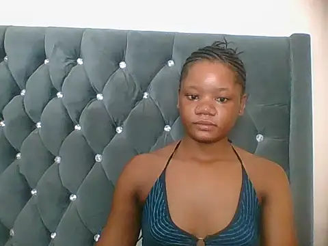 Snapshot of HotJeylee chatting on March 16, 7:56 am HotJeylee online show from March 16, 7:56 am