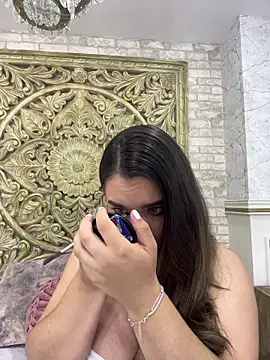 ThaniaJones online show from March 12, 12:11 pm