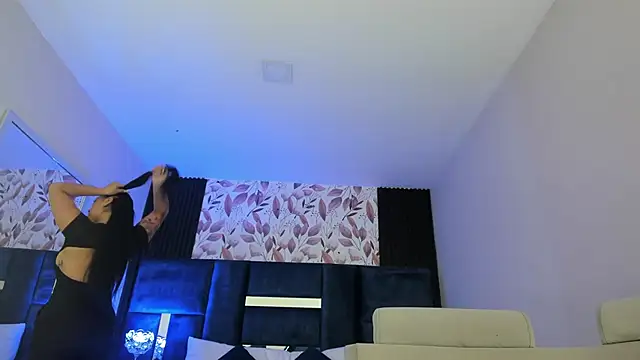 Snapshot of PaulinaDuarte chatting on February 19, 12:34 pm PaulinaDuarte online show from February 19, 12:34 pm