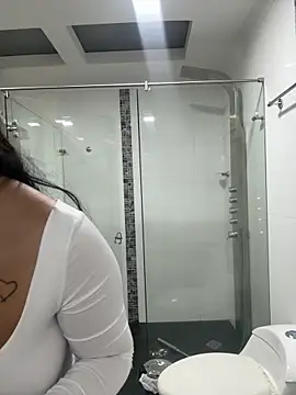 Snapshot of PaulinaDuarte chatting on March 5, 12:23 pm PaulinaDuarte online show from March 5, 12:23 pm