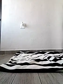 Bunny little29 online show from December 3, 8:17 pm