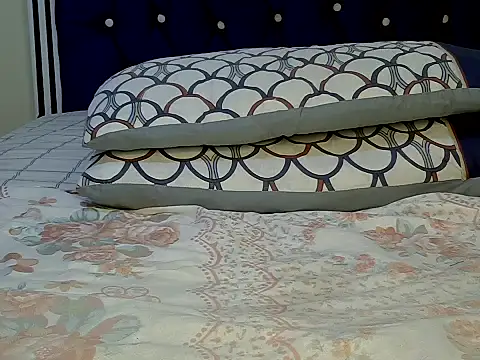 Snapshot of Goddess_nanaya chatting on November 6, 11:22 am Goddess nanaya online show from November 6, 11:22 am