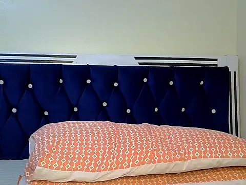 Snapshot of Goddess_nanaya chatting on November 11, 5:02 pm Goddess nanaya online show from November 11, 5:02 pm