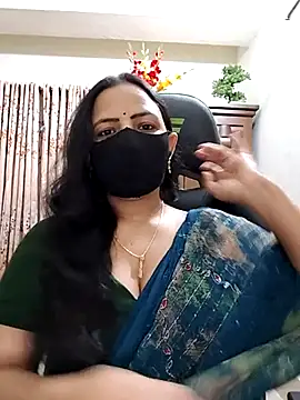 Snapshot of Payel-Sen chatting on April 26, 4:48 pm Payel-Sen online show from April 26, 4:48 pm