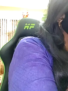 Snapshot of Payel-Sen chatting on April 27, 6:55 am Payel-Sen online show from April 27, 6:55 am
