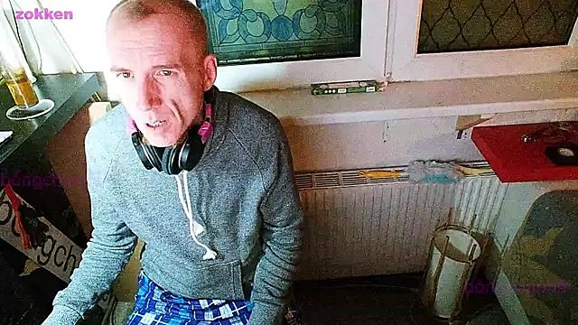 BongChannel online show from January 6, 10:05 pm