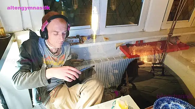 BongChannel online show from March 18, 12:05 am