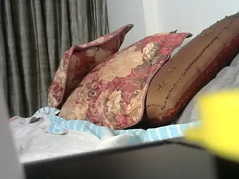 Snapshot of Thobi2020 chatting on March 12, 11:31 am Thobi2020 online show from March 12, 11:31 am