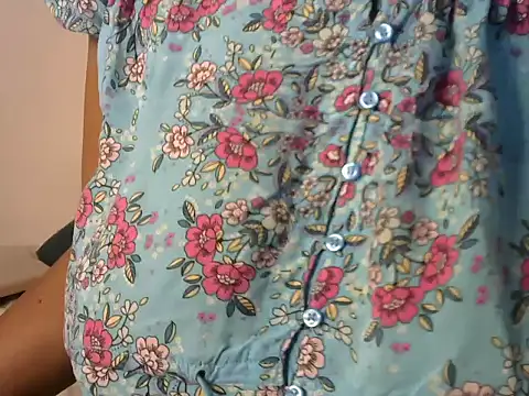 Snapshot of Thobi2020 chatting on December 18, 11:27 am Thobi2020 online show from December 18, 11:27 am