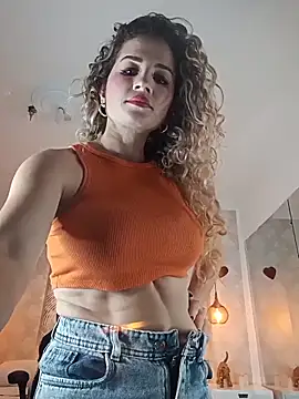 Snapshot of Shantall__ chatting on February 23, 11:07 am Shantall online show from February 23, 11:07 am