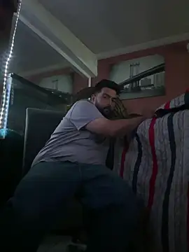 Snapshot of bigdickgio6923 chatting on February 22, 9:35 pm bigdickgio6923 online show from February 22, 9:35 pm