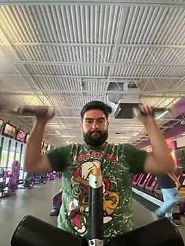 Snapshot of bigdickgio6923 chatting on March 1, 10:56 pm bigdickgio6923 online show from March 1, 10:56 pm