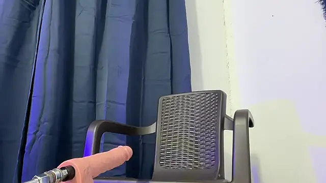 dominic brandd23 online show from October 20, 6:14 am