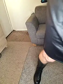 Snapshot of ellie-tv chatting on November 25, 10:26 am ellie-tv online show from November 25, 10:26 am