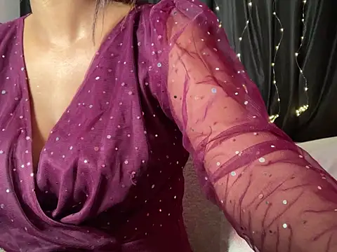 Snapshot of Sexy_trisha__7 chatting on May 1, 7:07 pm Sexy trisha 7 online show from May 1, 7:07 pm
