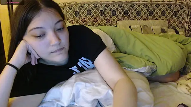 AlisaDevis online show from October 7, 5:10 pm