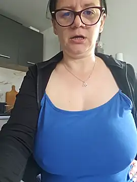 KristenVega online show from May 19, 8:09 am