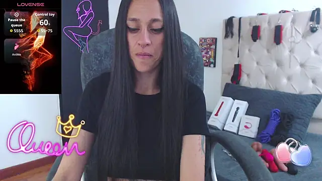 Snapshot of thin_tatto chatting on December 20, 2:57 pm thin tatto online show from December 20, 2:57 pm