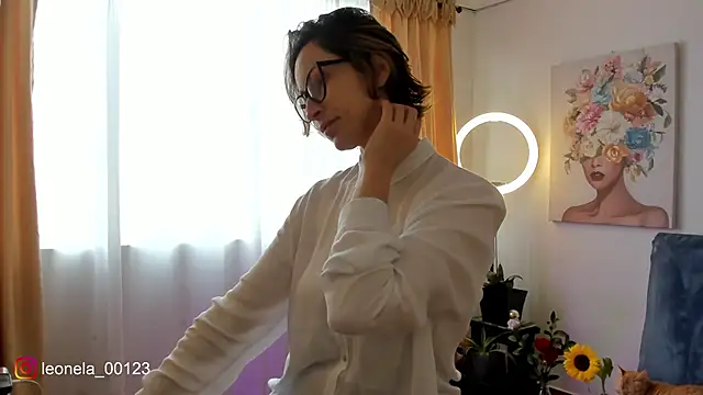 cuddlingbunny online show from February 2, 5:22 pm