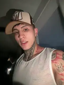 Snapshot of _Tomy08calderon chatting on January 18, 12:46 am Tomy08calderon online show from January 18, 12:46 am