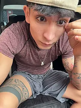  Tomy08calderon online show from March 18, 5:49 pm