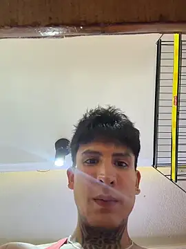  Tomy08calderon online show from April 1, 2:01 am