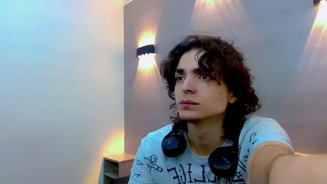 Sr BonnyEthan online show from October 9, 1:53 pm