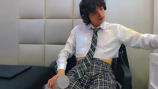 Sr BonnyEthan online show from February 13, 12:56 pm