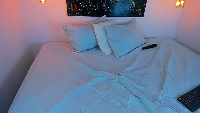 cloe bridgee online show from December 4, 3:04 am