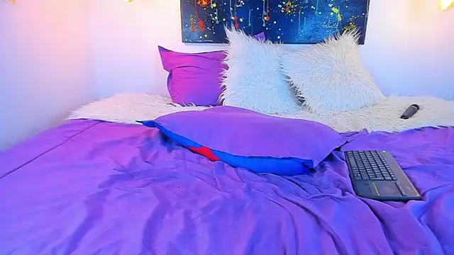 cloe bridgee online show from January 4, 3:07 am