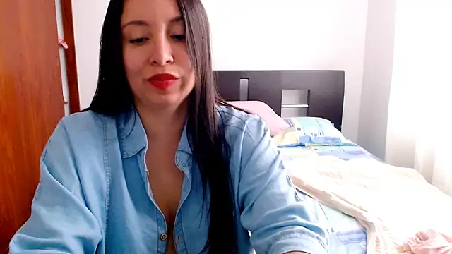emely sexx20 online show from January 1, 7:43 pm