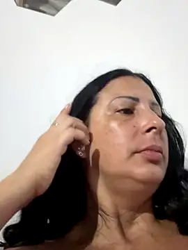 Snapshot of Angelicvill chatting on November 10, 9:19 am Angelicvill online show from November 10, 9:19 am