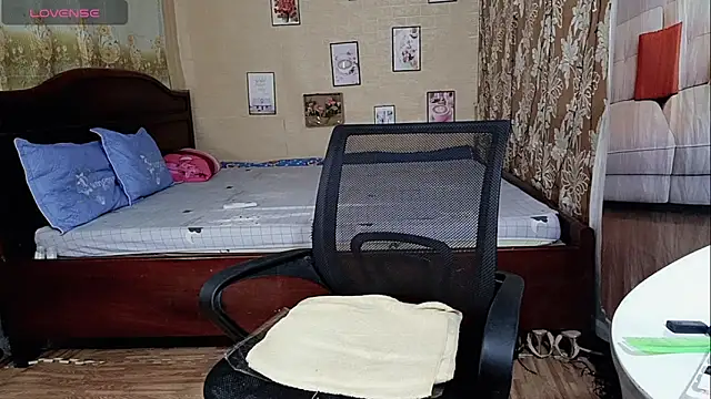 Lanian 99 online show from October 22, 10:59 am