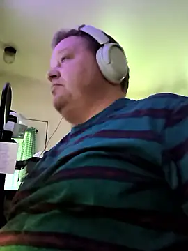 jrsexy83 online show from April 2, 2:15 pm