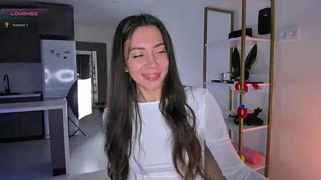 Snapshot of princess_ashley_ chatting on June 24, 6:29 pm princess ashley online show from June 24, 6:29 pm