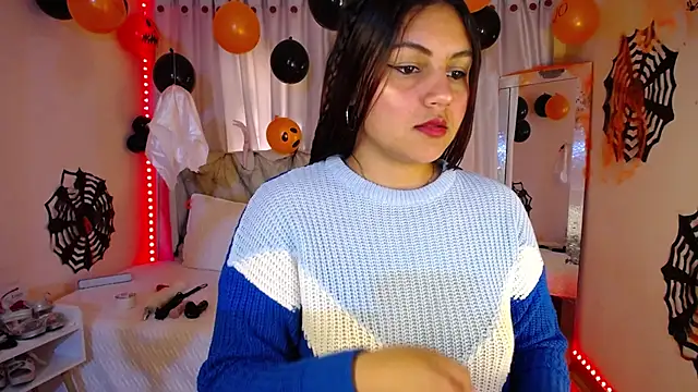 ashlei  online show from October 25, 7:08 pm