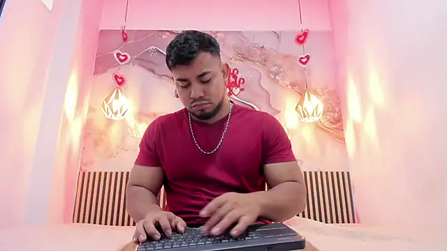 BrianMalonee online show from February 18, 12:01 pm