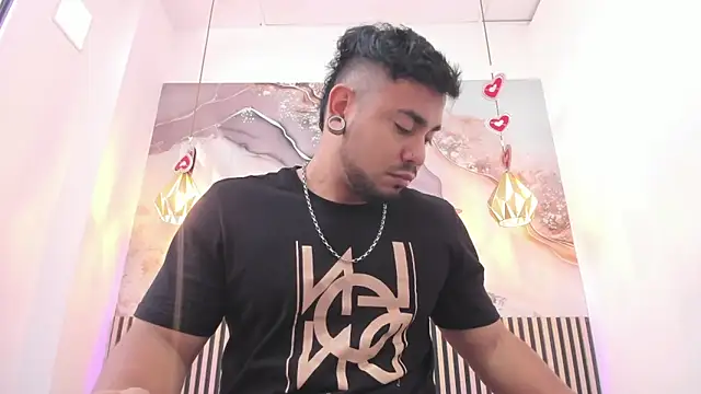 BrianMalonee online show from March 17, 12:19 pm