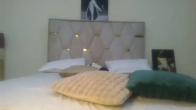 Fine assie online show from February 7, 1:25 am