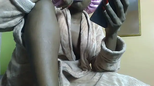 Fine assie online show from April 17, 7:28 pm