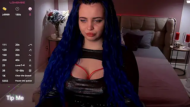 Snapshot of Miss_Maya_Mils chatting on November 13, 1:26 am Miss Maya Mils online show from November 13, 1:26 am