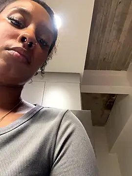 Your Paris online show from January 19, 5:55 am