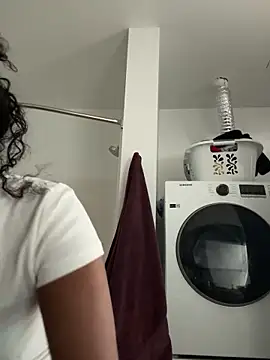 Your Paris online show from March 21, 5:27 pm