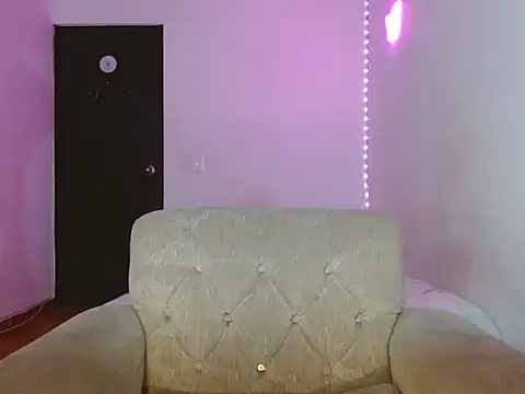 lucydreamm online show from January 17, 12:59 am