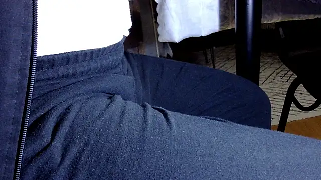 Snapshot of by-panic chatting on March 17, 8:51 pm by-panic online show from March 17, 8:51 pm