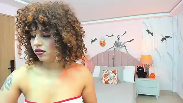 MadelaineJones online show from October 27, 8:13 pm