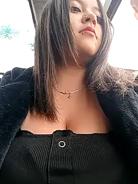 Cristal  04 online show from December 11, 6:52 pm